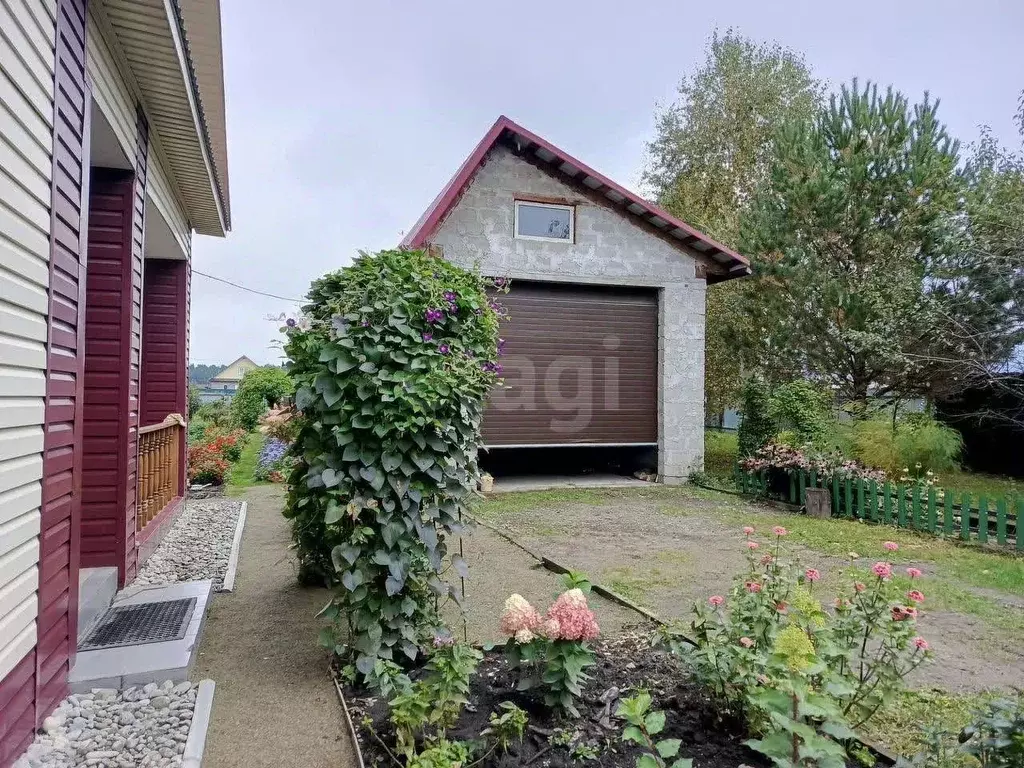 Дом в Алтайский край, Бийский район, пос. Амурский ул. Солнечная (122 ... - Фото 1