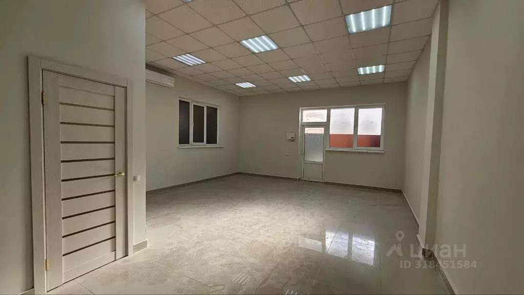 Помещение свободного назначения в Севастополь ул. Колобова, 21Г (45 м) - Фото 0
