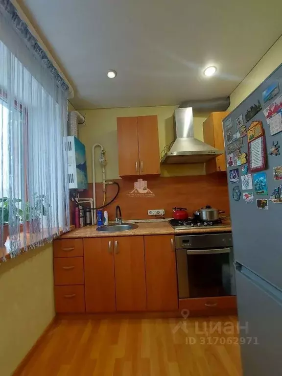 1-к кв. Белгородская область, Белгород Садовая ул., 61 (30.0 м) - Фото 0