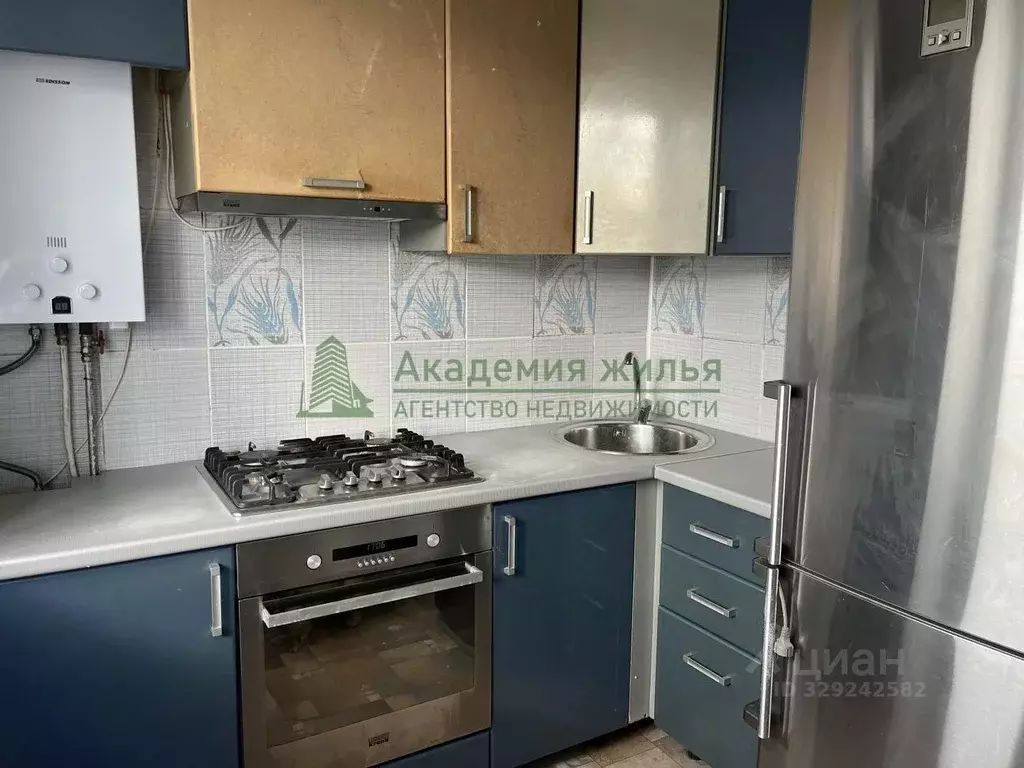 2-к кв. Саратовская область, Энгельс Энгельс-1 мкр, 42 (42.0 м) - Фото 1