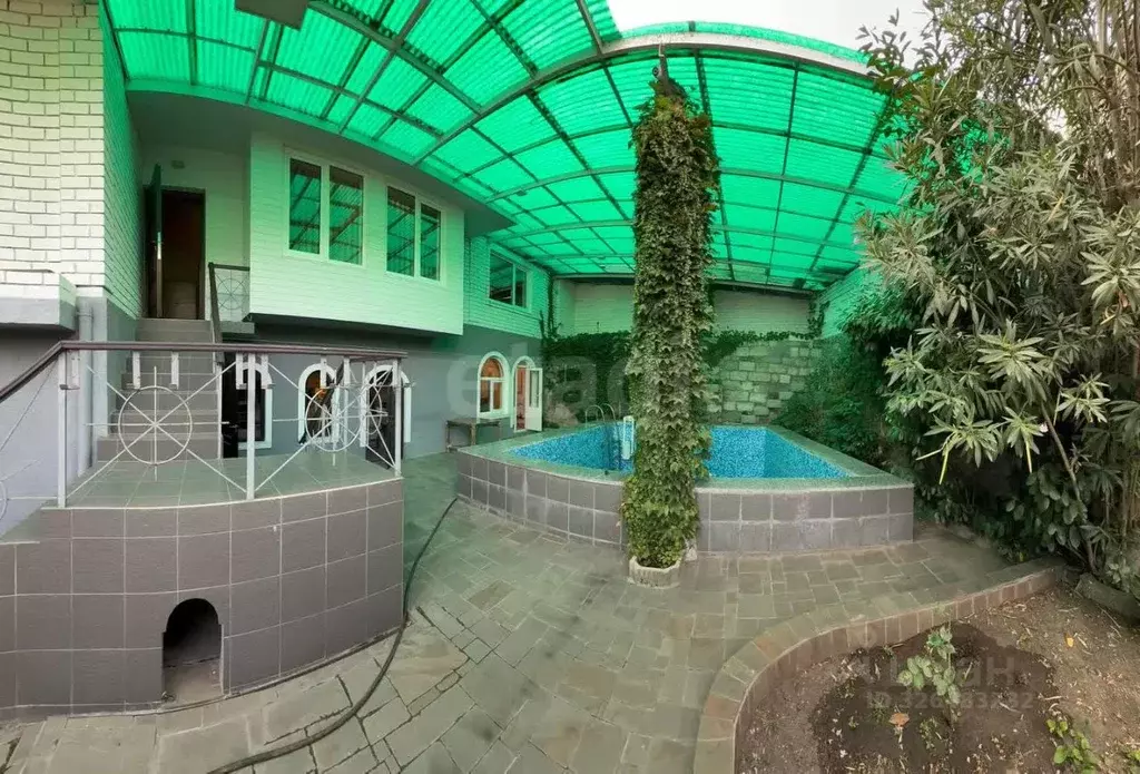 Дом в Крым, Ялта ул. Имени Умера Акмоллы Адаманова, 3 (191 м) - Фото 1