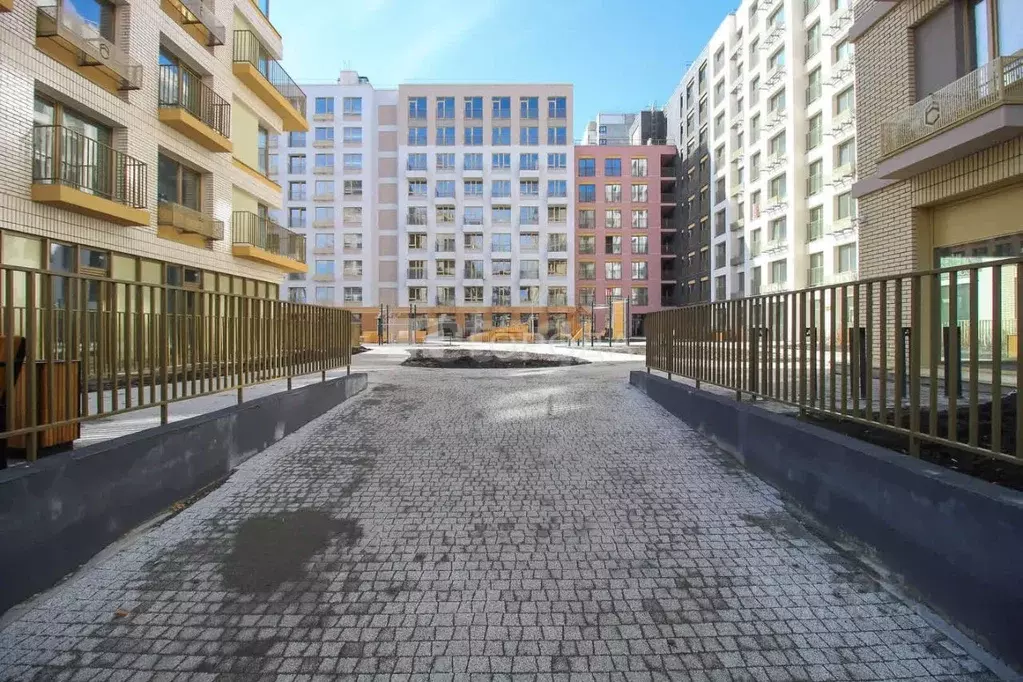 2-к кв. Алтайский край, Барнаул ул. Сергея Семенова, 27к2 (39.6 м) - Фото 1