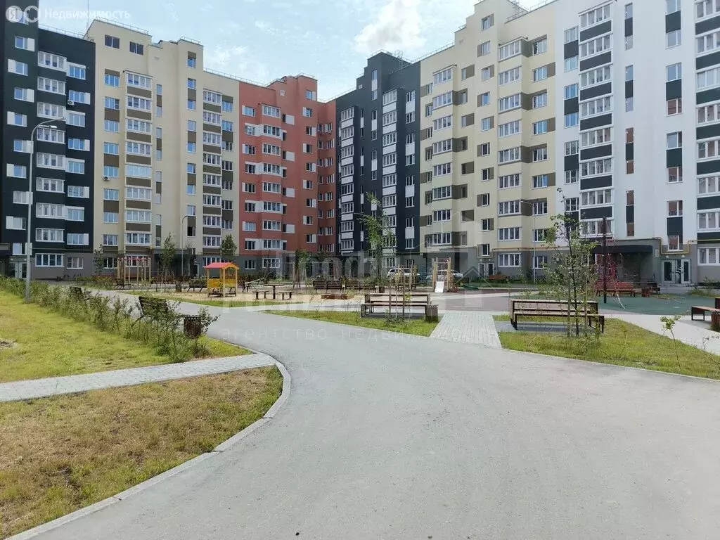 2-комнатная квартира: Нижний Новгород, Вязниковская улица, 41 (58 м) - Фото 1
