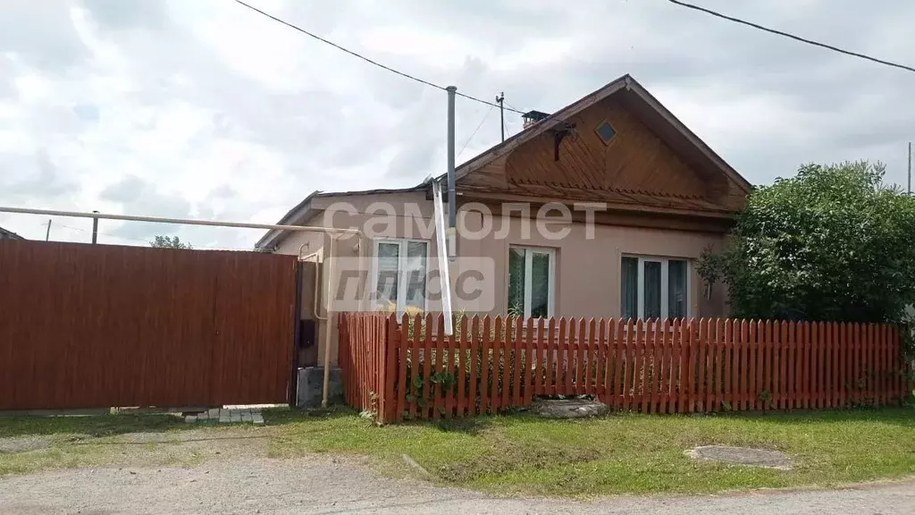 Дом в Свердловская область, Верхнее Дуброво пгт ул. Заводская, 33 (44 ... - Фото 1