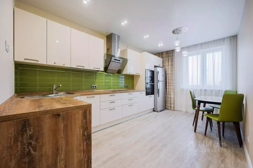 3-к кв. Свердловская область, Екатеринбург ул. Щорса, 54А (88.9 м) - Фото 1