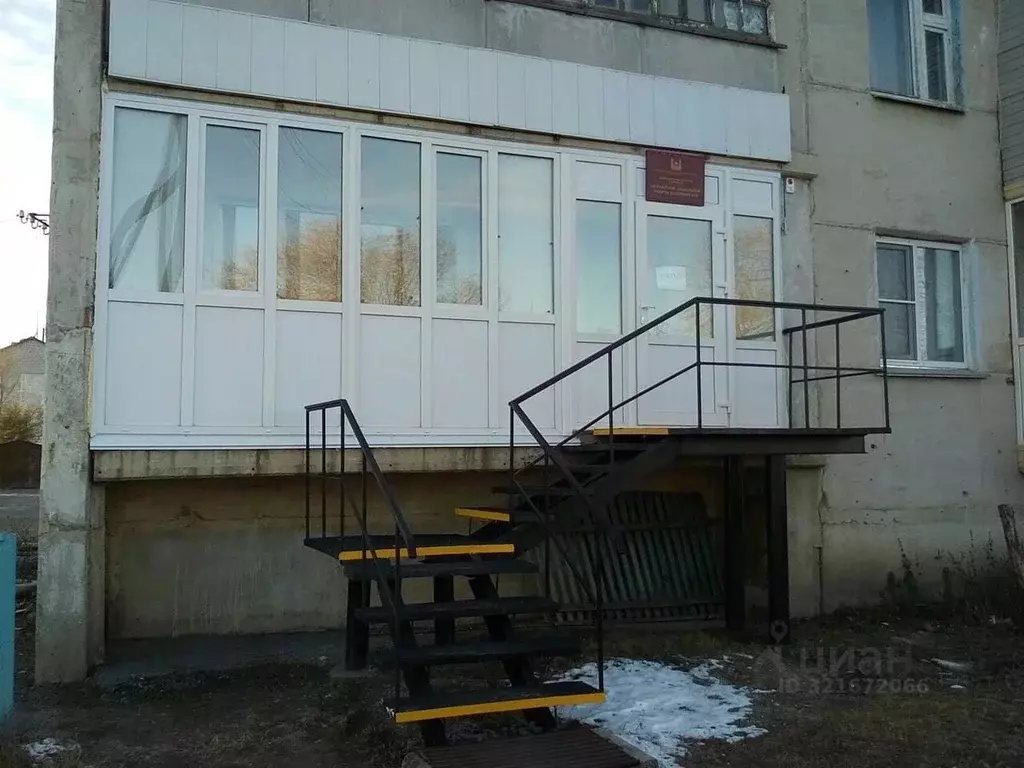 Помещение свободного назначения в Курганская область, с. Целинное ул. ... - Фото 0
