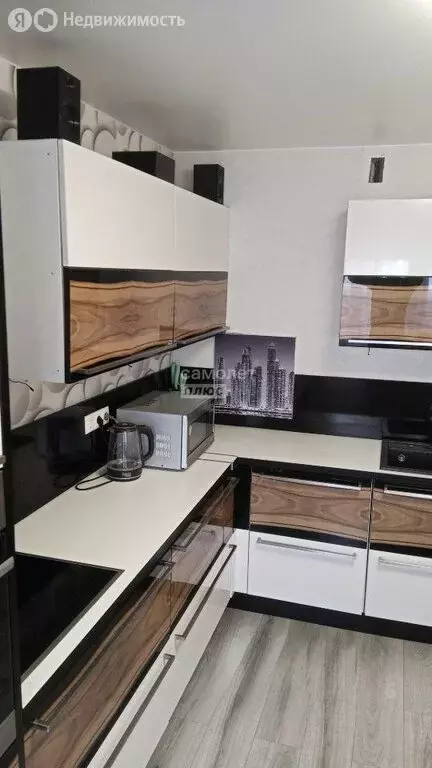 2-комнатная квартира: деревня Малые Вязёмы, микрорайон Высокие ... - Фото 1