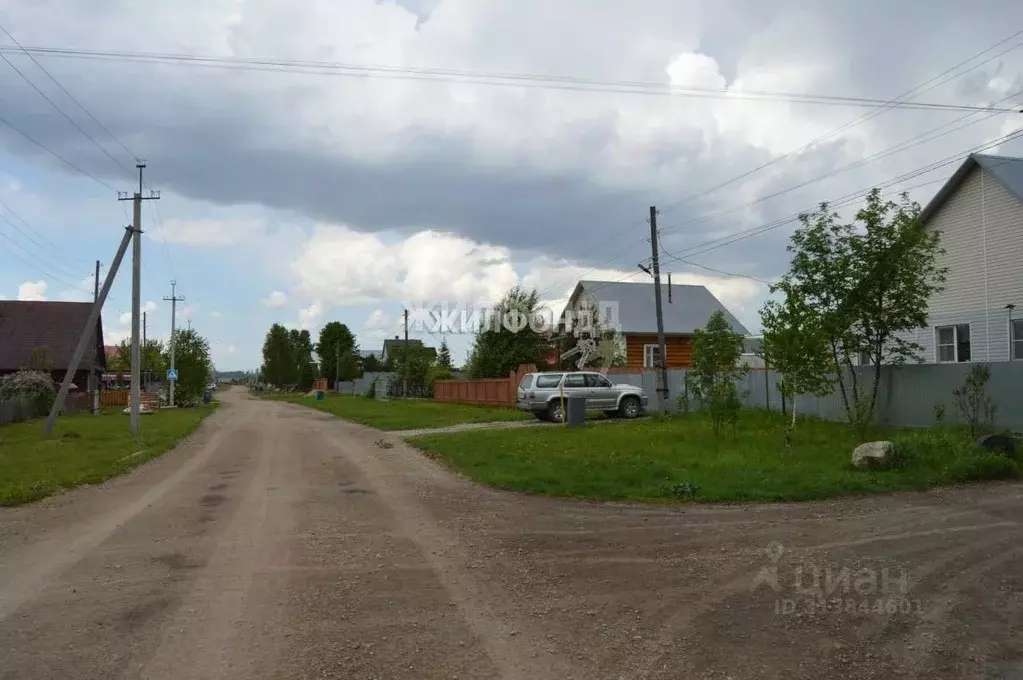 Участок в Новосибирская область, Мошковский район, с. Белоярка ул. ... - Фото 1