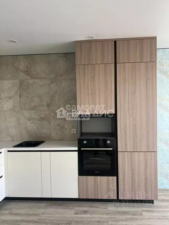 Студия Челябинская область, Челябинск ул. Энгельса, 4 (31.4 м) - Фото 2