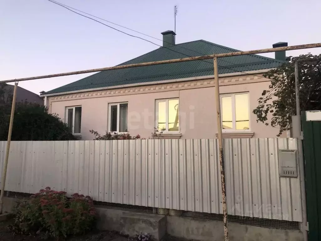 Дом в Ставропольский край, Предгорный муниципальный округ, с. Винсады ... - Фото 1