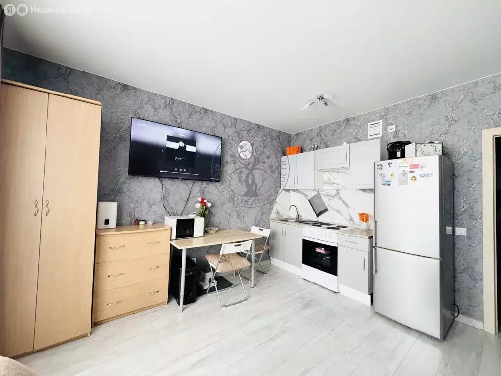 Квартира-студия: Екатеринбург, улица Академика Парина, 40/3 (25.6 м) - Фото 1