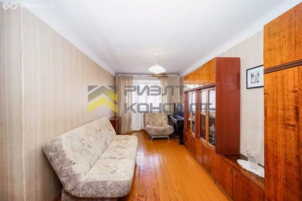 3-комнатная квартира: Омск, улица Пушкина, 30 (56.4 м) - Фото 2