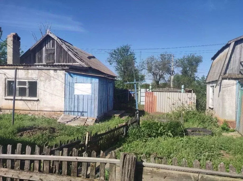 Дом в Саратовская область, Балаковский район, Быково-Отрогское ... - Фото 2