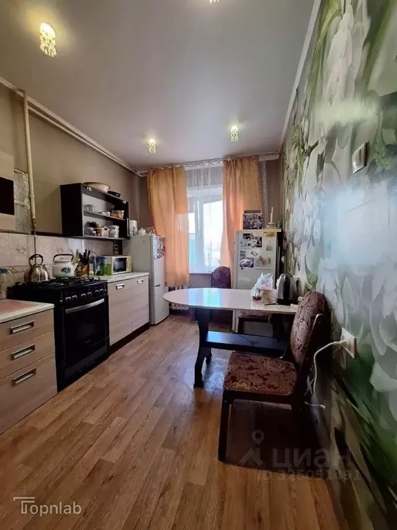 3-к кв. Астраханская область, Астрахань Имени Бабаевского мкр, ул. ... - Фото 1