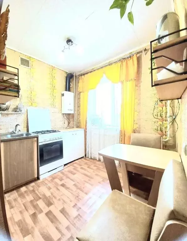 3-к кв. Саратовская область, Саратов Пензенская ул., 1А (60.0 м) - Фото 0