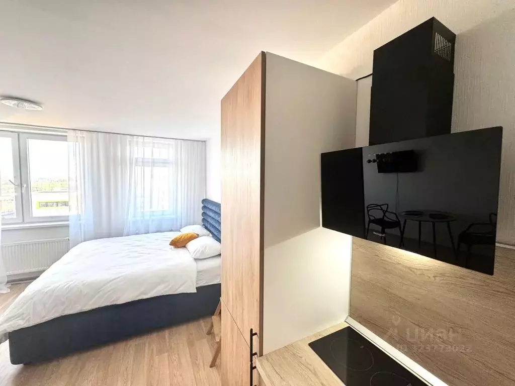 Студия Свердловская область, Екатеринбург ул. Чемпионов, 15 (28.3 м) - Фото 1