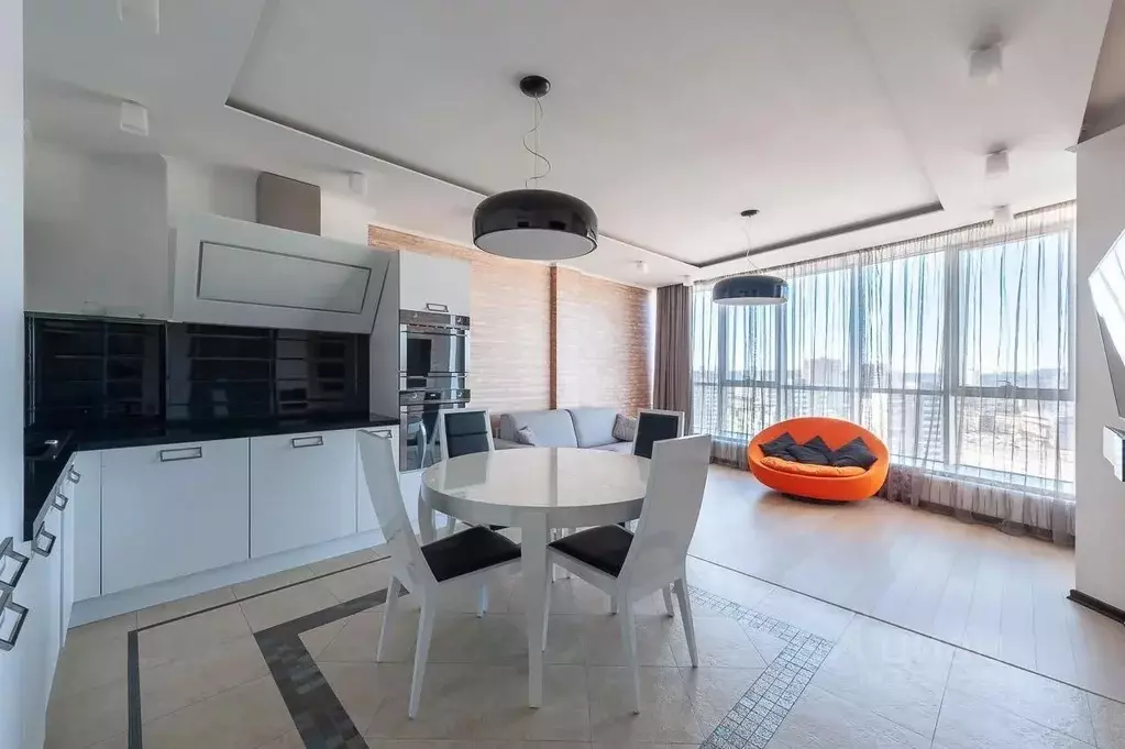 3-к кв. Свердловская область, Екатеринбург ул. Шейнкмана, 119 (96.0 м) - Фото 2