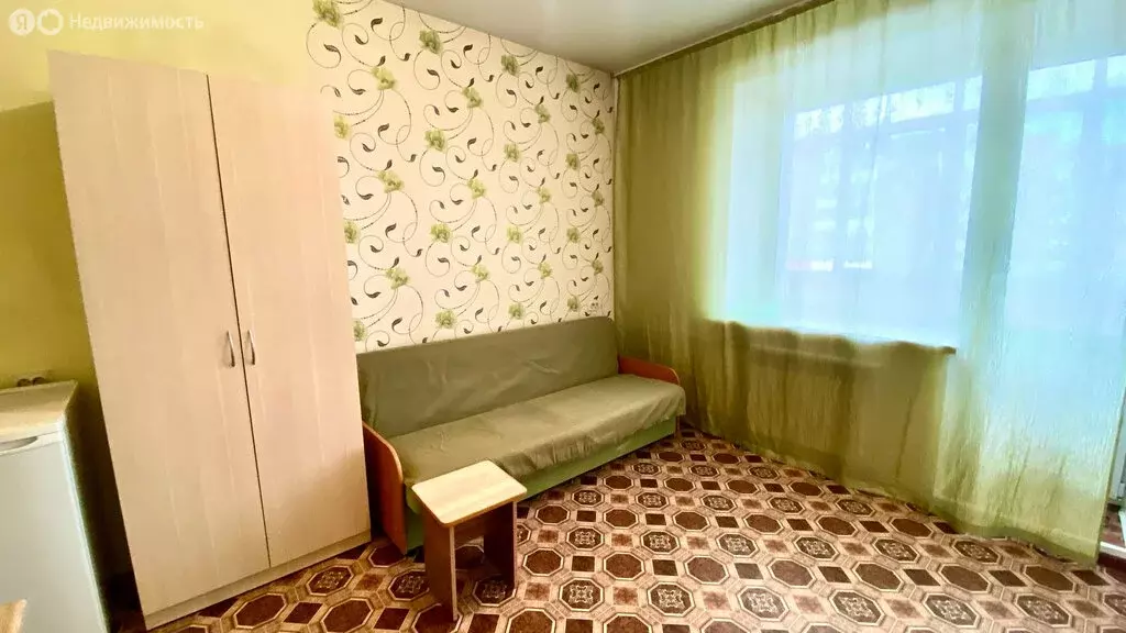 Квартира-студия: Абакан, проспект Дружбы Народов, 41А (20 м) - Фото 1