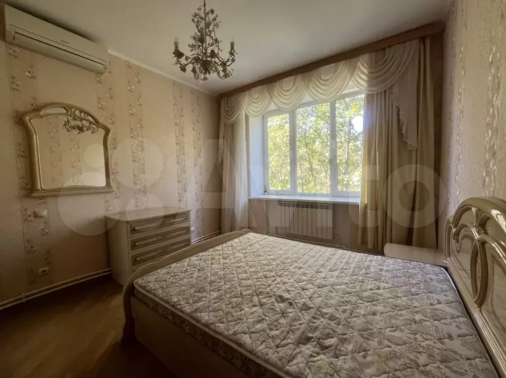 2-к. квартира, 56 м, 4/4 эт. - Фото 0