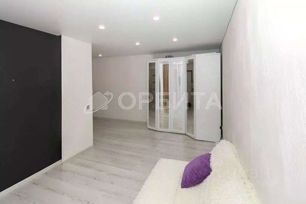 2-к кв. Тюменская область, Тюмень ул. Беляева, 19 (40.1 м) - Фото 1