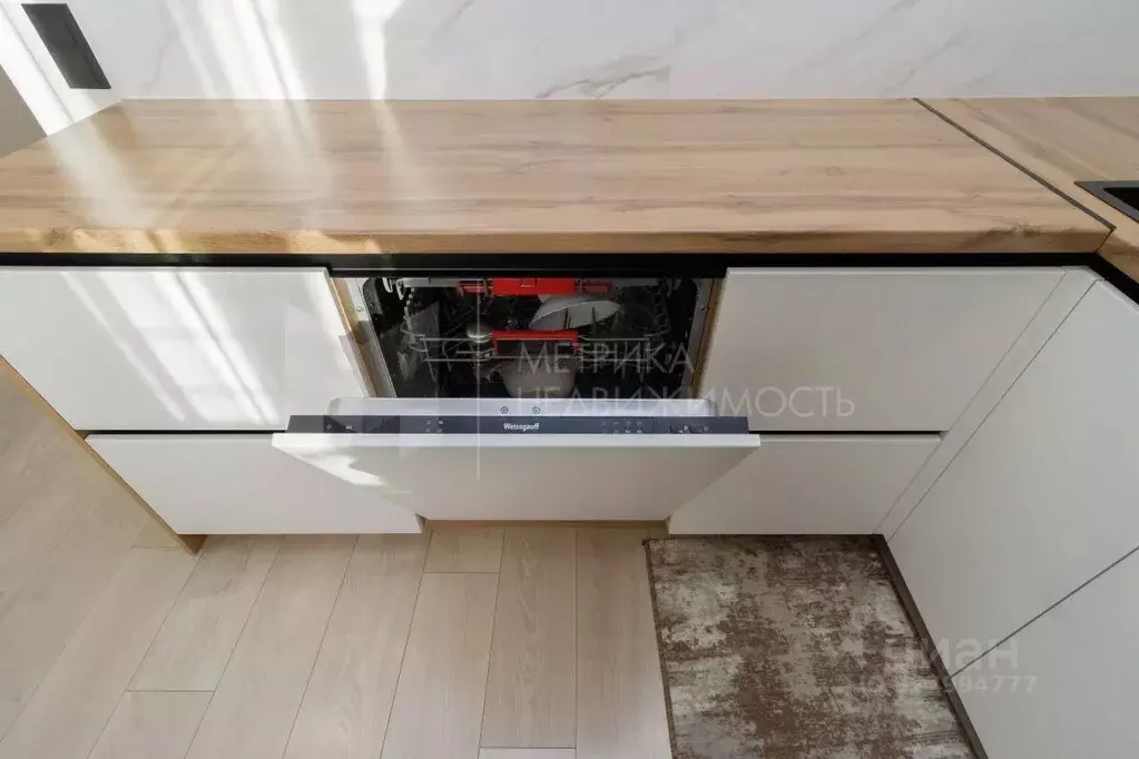 2-к кв. Тюменская область, Тюмень ул. Павла Шарова, 7к2 (58.7 м) - Фото 1