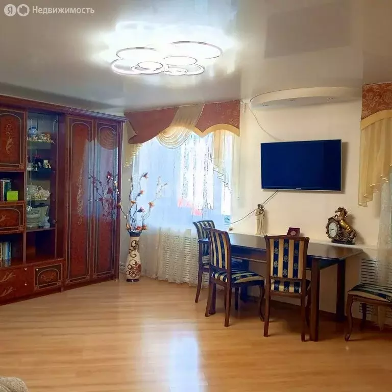 3-комнатная квартира: Стерлитамак, микрорайон Солнечный, улица Караная ... - Фото 1