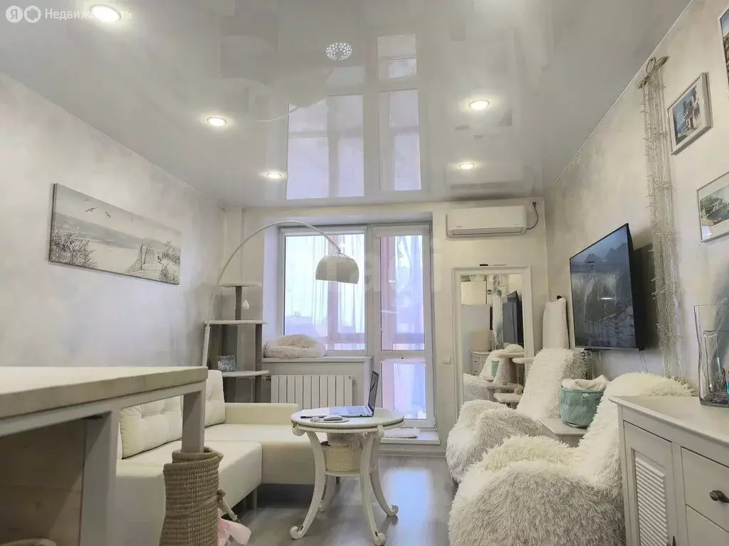 Квартира-студия: Саратов, улица имени Б.Н. Ерёмина, 1 (29 м) - Фото 2