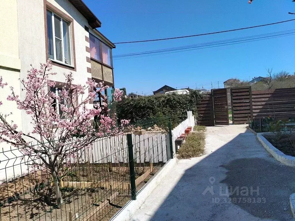 Дом в Севастополь ш. Монастырское, 71/1 (65 м) - Фото 1