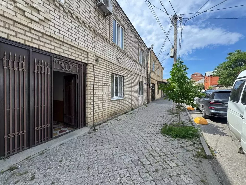 Дом в Махачкала, улица Толстого (230 м) - Фото 2