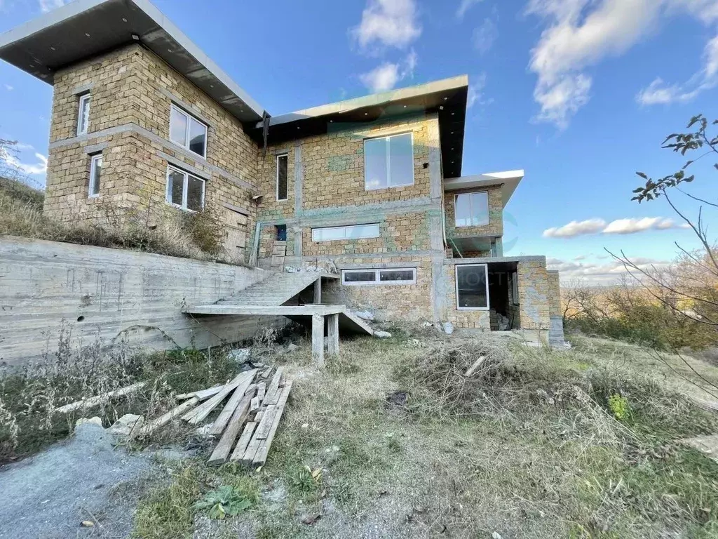 Дом в Крым, Симферопольский район, Добровское с/пос, с. Лозовое ул. ... - Фото 2