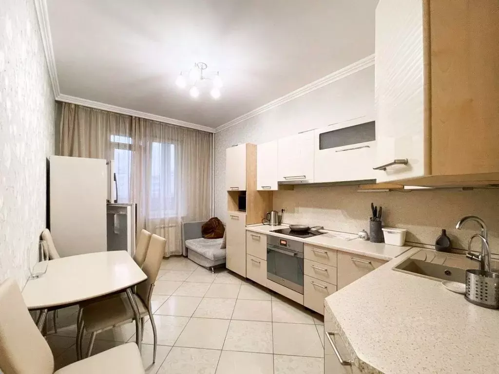 2-к кв. Москва Чертановская ул., 38к1 (80.0 м) - Фото 1