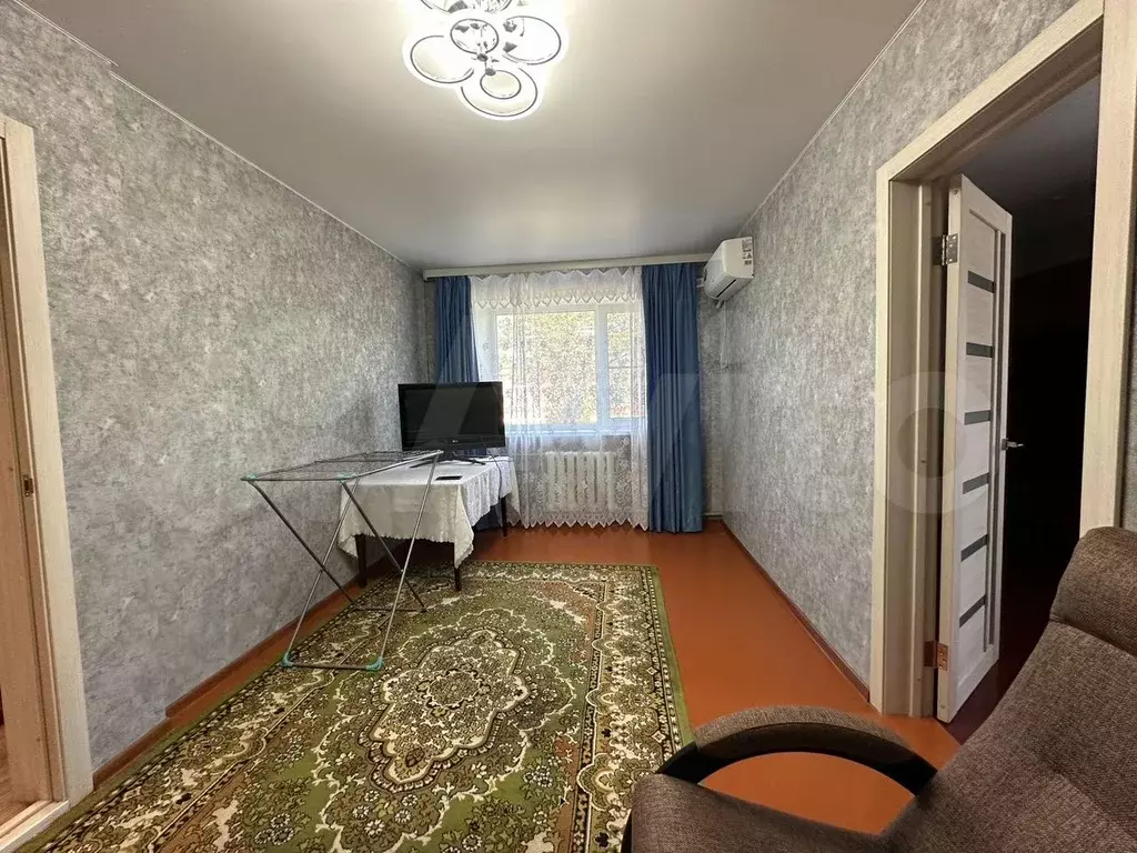 2-к. квартира, 42 м, 1/2 эт. - Фото 1