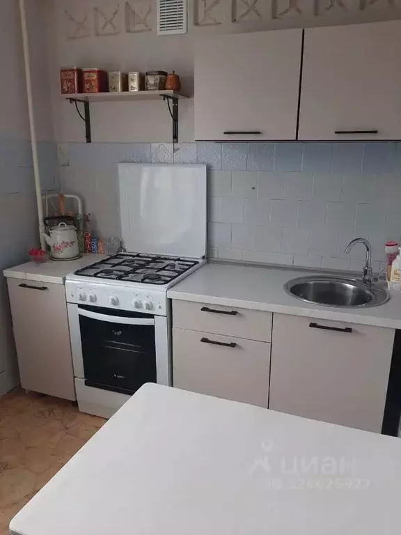 2-к кв. Брянская область, Брянск Авиационная ул., 12 (36.0 м) - Фото 1