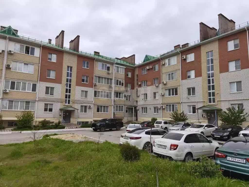 2-к кв. Калмыкия, Элиста Ипподромная ул., 100к2 (58.3 м) - Фото 1