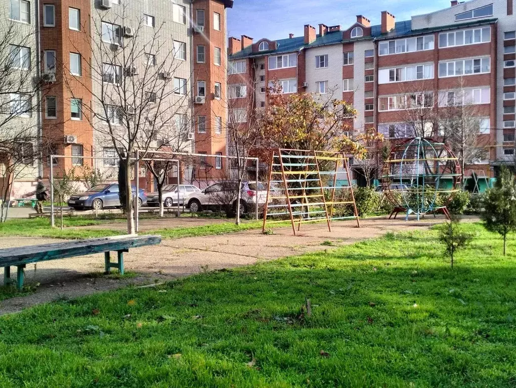 3-к кв. Краснодарский край, Ейск Коммунистическая ул., 85/5 (108.2 м) - Фото 1