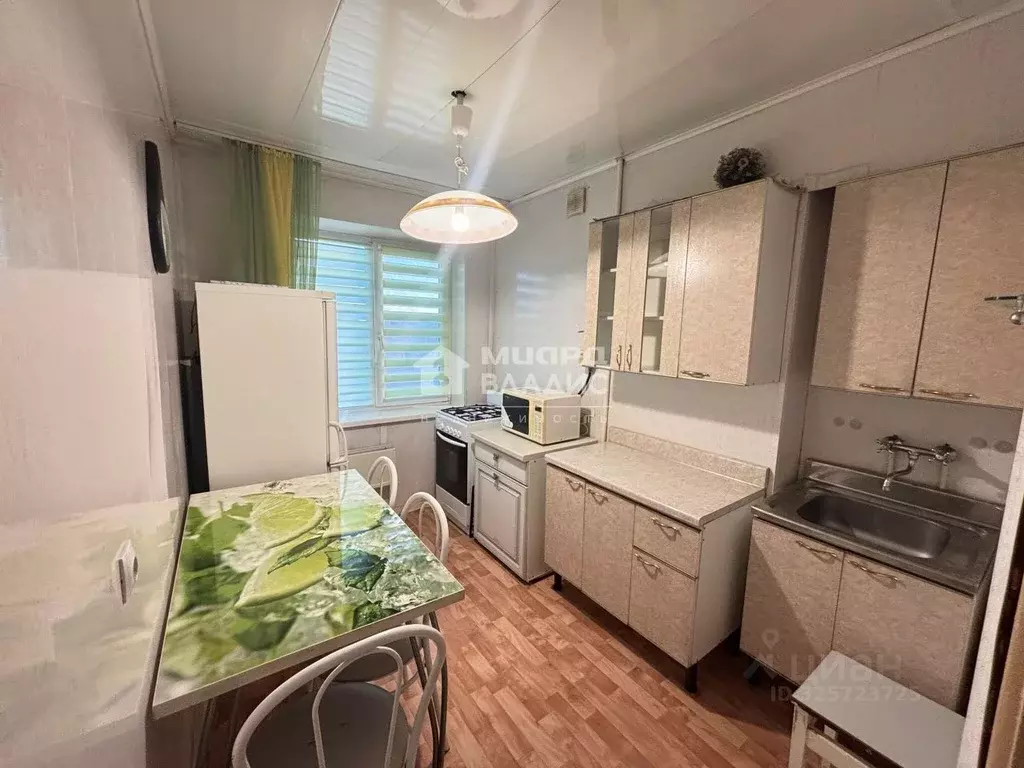 2-к кв. Омская область, Омск ул. Лермонтова, 138 (45.5 м) - Фото 1