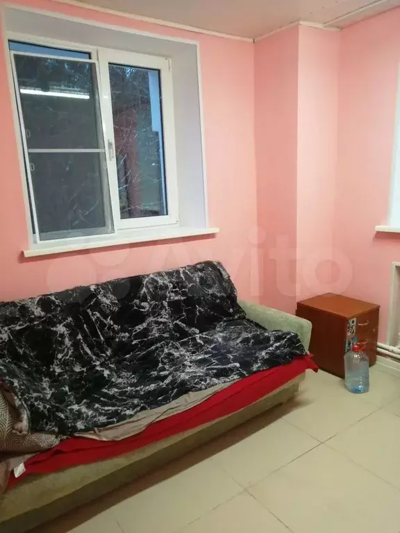 Комната 13,2 м в 3-к., 8/8 эт. - Фото 1
