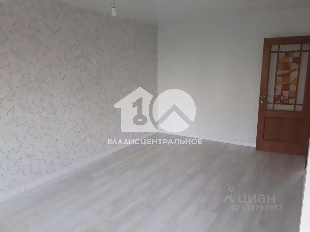3-к кв. Новосибирская область, Новосибирск ул. Кошурникова, 13/2 (61.0 ... - Фото 0