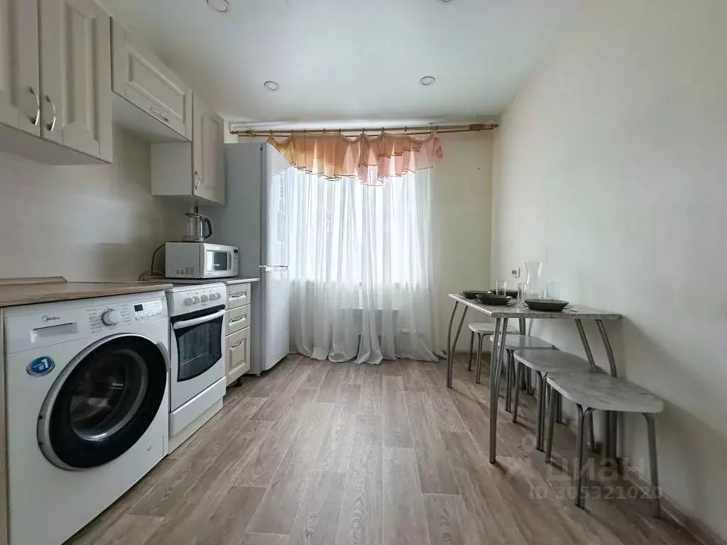 2-к кв. Самарская область, Тольятти Южное ш., 33 (57.0 м) - Фото 2