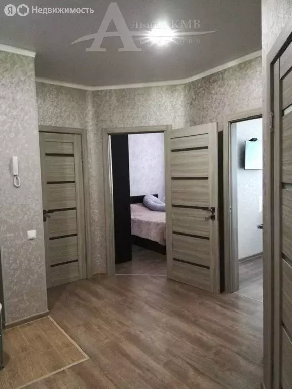 3-комнатная квартира: Георгиевск, улица Дружбы, 6/1 (82 м) - Фото 0