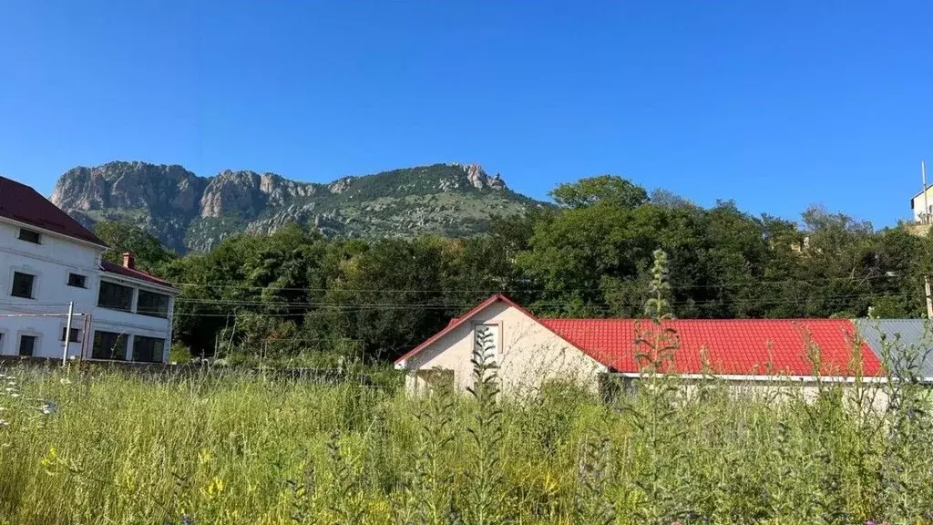 Дом в Крым, Алушта муниципальный округ, с. Лучистое ул. Совхозная, 5 ... - Фото 1