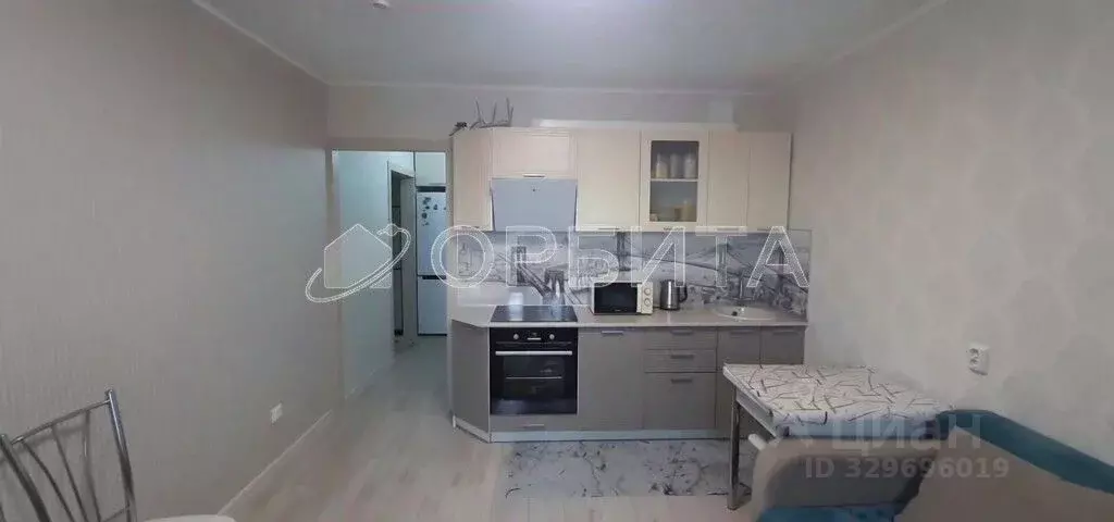Студия Тюменская область, Тюмень ул. Павла Шарова, 7 (28.8 м) - Фото 1