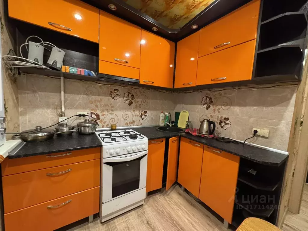 2-к кв. Мурманская область, Апатиты ул. Козлова, 3 (43.0 м) - Фото 0