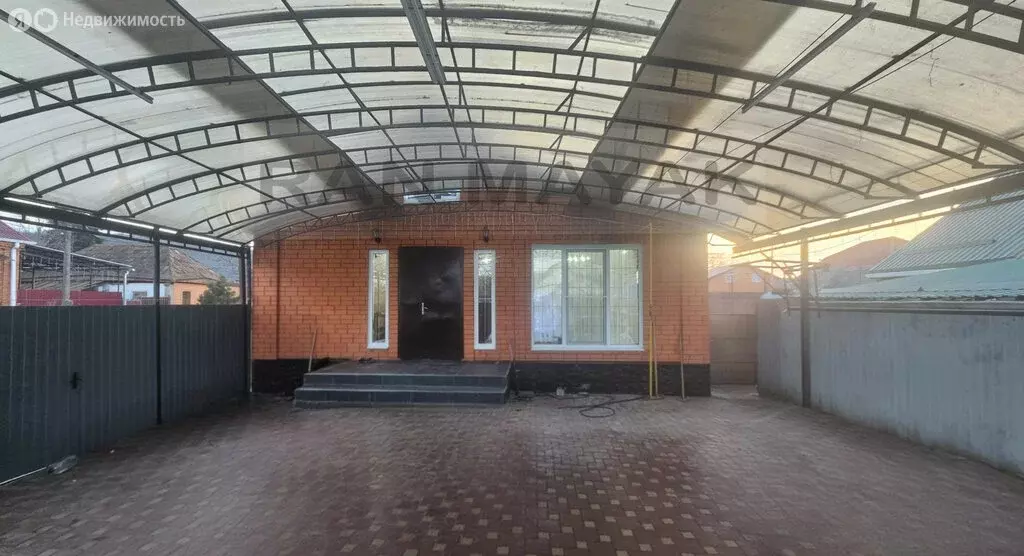 Дом в Майкоп, улица Кирова, 17/23 (103.9 м) - Фото 1