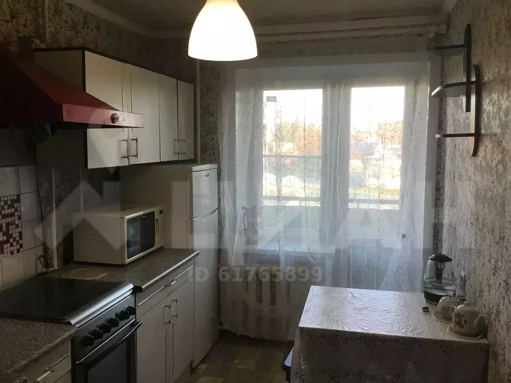 2-к кв. Новгородская область, Малая Вишера Школьная ул., 18 (51.0 м) - Фото 0