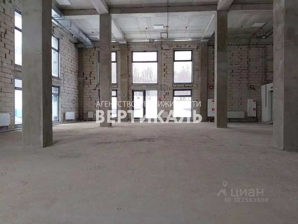 Помещение свободного назначения в Москва Беловежская ул., 4А (400 м) - Фото 1