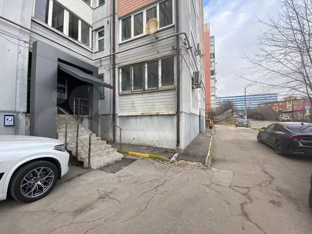 Хороший офис в 20 минутах от центра города - Фото 0