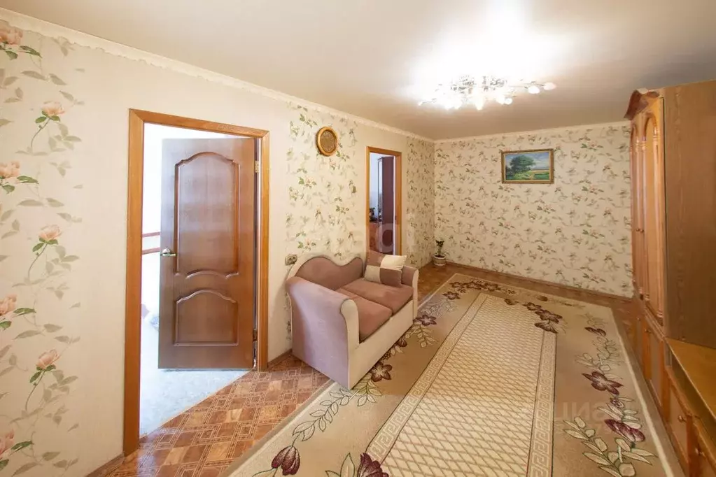 3-к кв. Татарстан, Альметьевск ул. Гафиатуллина, 18 (47.3 м) - Фото 0