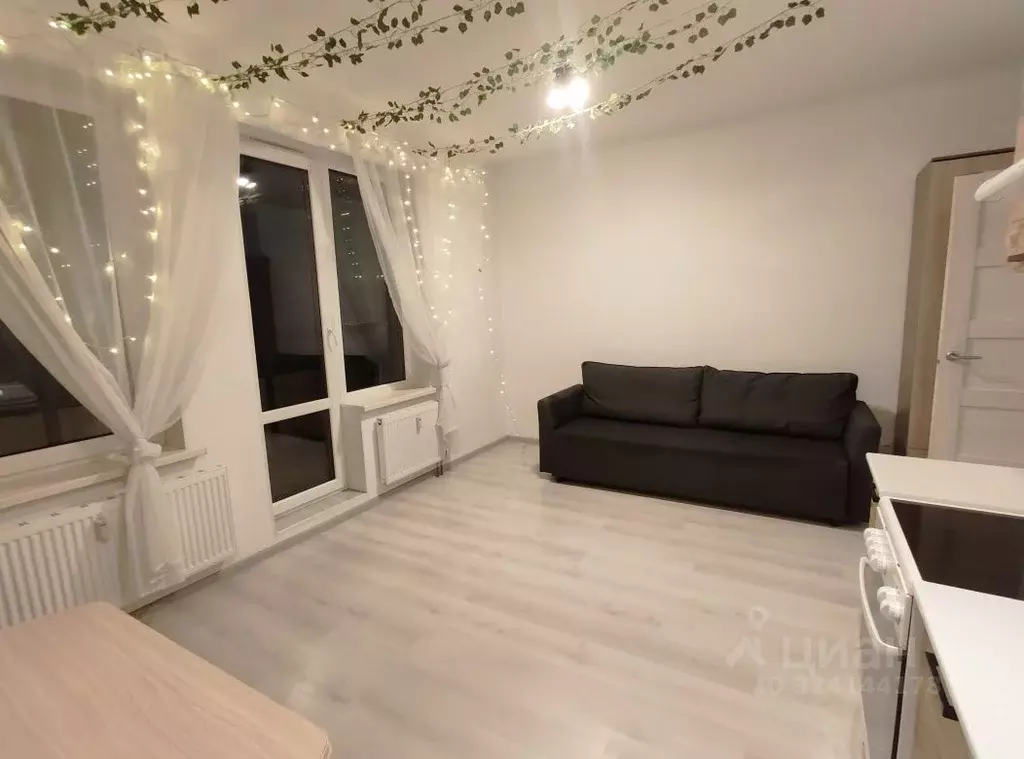 Студия Санкт-Петербург ул. Верхне-Каменская, 3к1 (25.0 м) - Фото 1