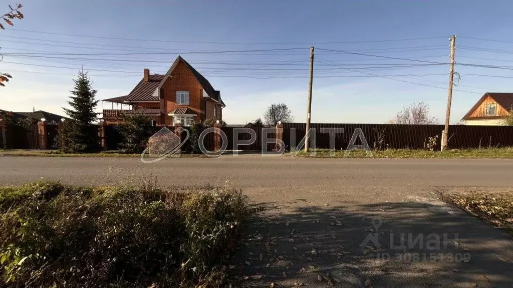 Участок в Тюменская область, Тюменский район, с. Луговое ул. Коклягина ... - Фото 1